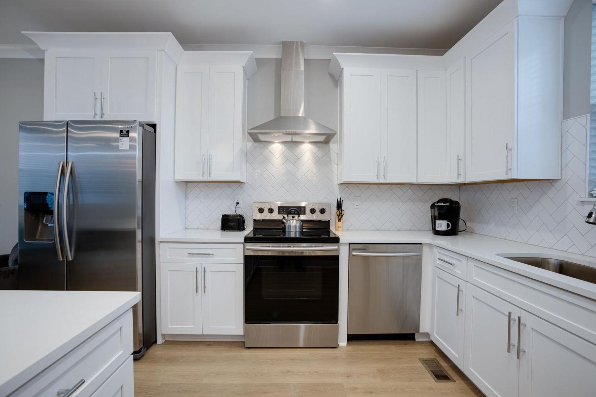 Modern Townhome, 10Min To Downtown! 8Min To Grand Ole Opry! Sleeps 8! Nashville Exterior foto